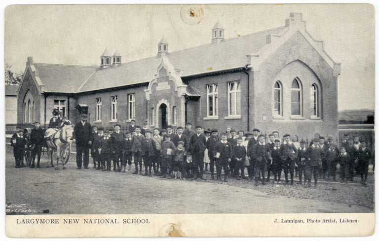 Largymore school, photo